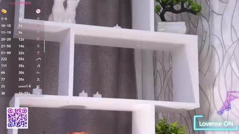 Snapshot of beauty_fuel chatting on June 2026 10:15:01 AM Polly online show from June 2026 10:15:01 AM