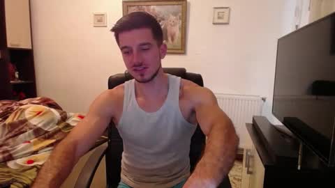 Mia and Jake online show from October 2025 10:35:02 AM