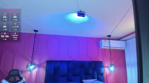 Snapshot of beauty_milf4 chatting on October 2025 11:09:02 AM Chantall online show from October 2025 11:09:02 AM