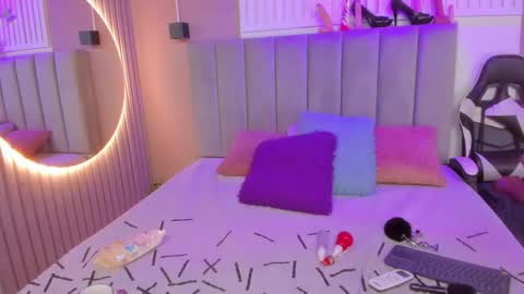 Chantall online show from March 2026 03:56:02 AM