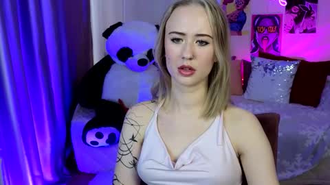 beauty Sasha online show from October 2025 02:07:01 PM