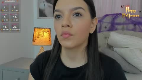 Snapshot of beautyari_ chatting on October 2025 12:27:01 PM Ariana Reyes online show from October 2025 12:27:01 PM