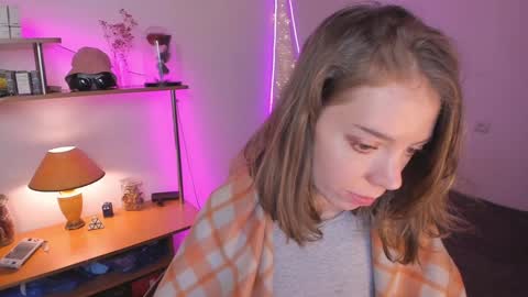 Eliise online show from December 2024 11:01:01 AM