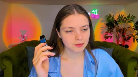 Gloria online show from November 2025 01:46:02 PM