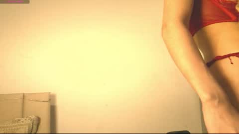 Jennifer online show from December 2025 05:04:02 AM