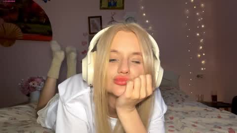 Snapshot of bebravee chatting on February 2026 02:34:01 PM Melissa online show from February 2026 02:34:01 PM