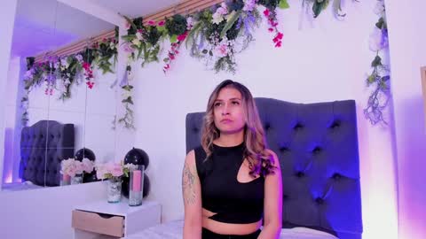 beccamilanni online show from February 2025 12:49:01 PM