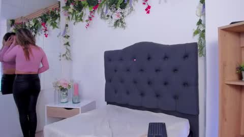 beccamilanni online show from February 2025 01:36:01 PM