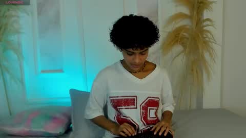 Beecckkkaaa online show from February 2026 12:37:01 PM