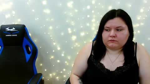 BeckyAndEllen online show from December 2025 02:34:01 PM