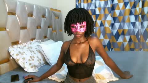 Snapshot of beckyberry24 chatting on November 2025 01:50:01 PM jamie online show from November 2025 01:50:01 PM