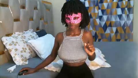 Snapshot of beckyberry24 chatting on November 2025 02:10:02 PM jamie online show from November 2025 02:10:02 PM