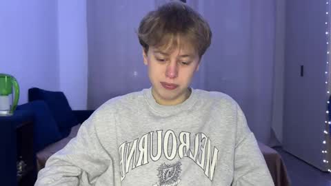 beeb0y online show from November 2025 01:23:01 PM