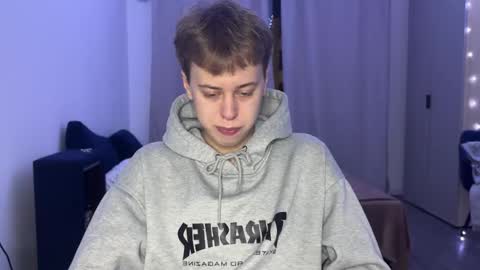 beeb0y online show from November 2025 02:31:02 PM