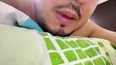 Snapshot of beefypecs_10 chatting on April 2026 01:27:01 AM Criss2fer online show from April 2026 01:27:01 AM