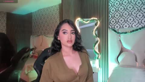 BELLA online show from November 2025 07:28:01 PM