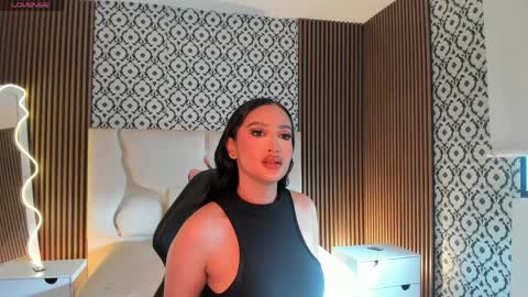 BELLA online show from April 2026 12:21:01 PM