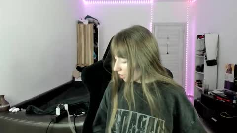 bekka online show from November 2025 04:12:02 PM