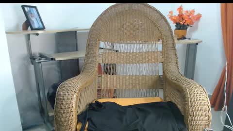 bela online show from November 2025 12:56:01 AM