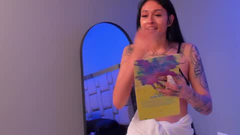 Snapshot of belanny_ chatting on June 2026 04:33:01 AM Bella online show from June 2026 04:33:01 AM
