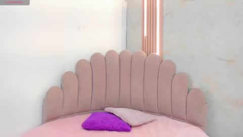 Belkilima  online show from October 2025 10:21:02 PM