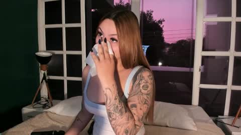 Snapshot of bella01_ chatting on February 2026 11:32:01 AM BELLA online show from February 2026 11:32:01 AM