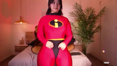    online show from October 2025 04:07:01 PM