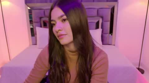 Bella  online show from November 2025 03:49:02 AM