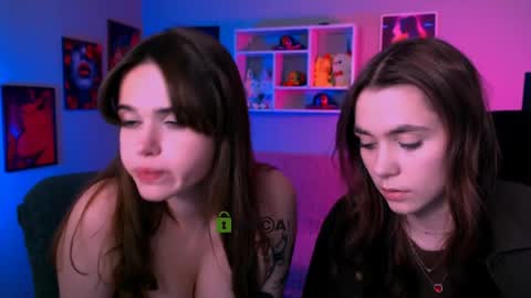 Snapshot of bella_dorn chatting on May 2026 10:10:01 AM Bella online show from May 2026 10:10:01 AM