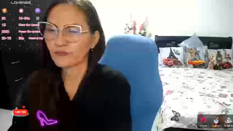Snapshot of bella_ghisell chatting on March 2026 12:37:01 AM Bella online show from March 2026 12:37:01 AM