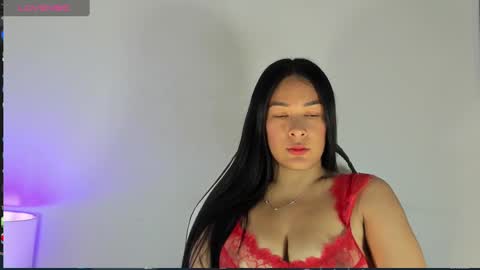 Laura online show from February 2025 01:58:01 PM