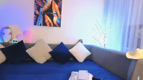 Snapshot of bella_hillss chatting on March 2026 08:02:02 PM Bella online show from March 2026 08:02:02 PM