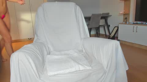 Anna  online show from January 2025 01:54:01 PM