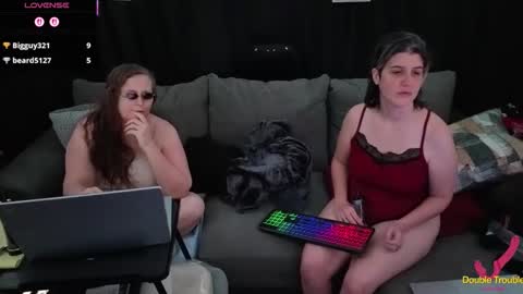 Bella James online show from December 2025 05:42:02 PM