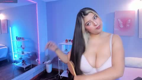  Bella  online show from February 2026 03:49:02 AM