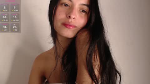 Snapshot of bella_musee chatting on February 2025 11:32:01 PM online show from February 2025 11:32:01 PM