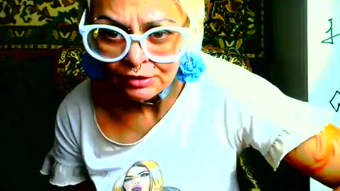 Bella Nathalie online show from November 2025 01:11:01 PM