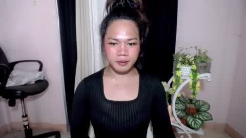 bella_ngo online show from June 2026 04:17:01 AM