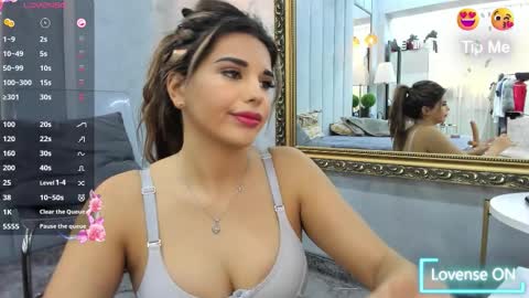 bella_posh online show from October 2025 07:42:02 AM