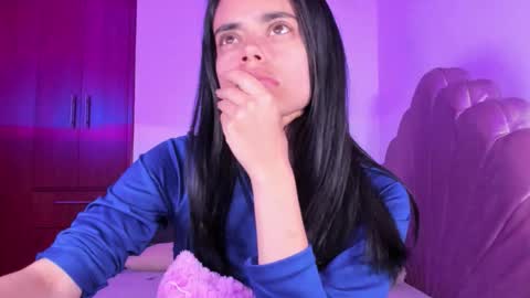 Valeria Model Independent online show from November 2025 05:18:02 AM