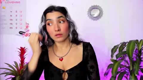 Bella online show from March 2025 02:09:02 AM