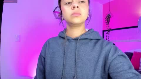 BELLA online show from March 2026 08:25:01 PM