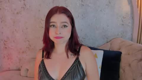 Cris online show from October 2025 08:04:01 PM