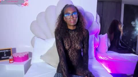 Bella Dajud online show from September 2025 09:35:02 AM