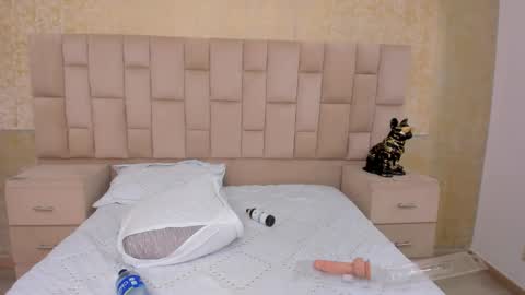 bellaastorm online show from February 2025 05:27:01 PM