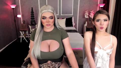 Bella online show from February 2025 10:33:01 PM