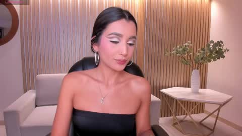 Snapshot of bellacarteer_ chatting on May 2026 07:41:01 PM Bella C online show from May 2026 07:41:01 PM