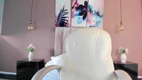 Bella Clair online show from January 2025 05:18:01 PM