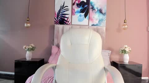 Bella Clair online show from February 2025 08:58:01 PM