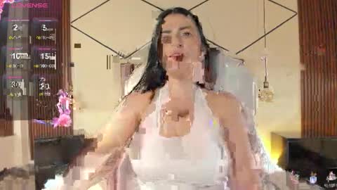 Snapshot of bellaclaiir chatting on May 2026 04:15:02 PM Bella Clair online show from May 2026 04:15:02 PM